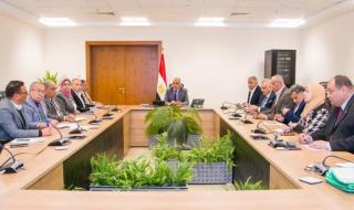 سويلم يتابع موقف إستعدادات أجهزة الوزارة لفترة أقصى الإحتياجات