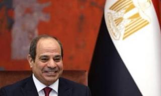 عاجل.. قرار جمهوري بتعيين الفريق أحمد خليفة رئيسا لأركان حرب القوات المسلحة