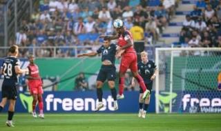 ليفركوزن إلى الدور الثاني من كأس ألمانيا