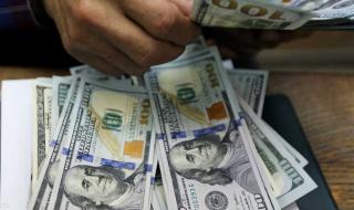 العالم اليوم - بين نار الحرب وقلق الفائدة.. الدولار يحافظ على مكاسبه