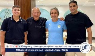 كامل أبو علي يزور معسكر المصري قبل مباراة الزمالك