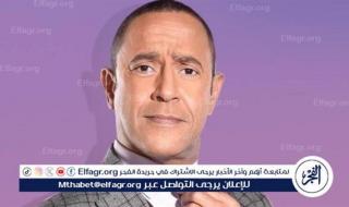 أشرف عبد الباقي يشعل الجدل بين نشاطه الفني وتكريمه العالمي