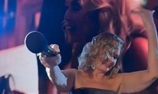 يسرا تشعل الجونة برقصها على "جت الحرارة "وتتصدر التريند