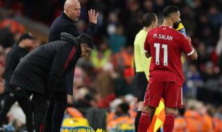 العالم اليوم - سلوت يطوي صفحة خلافه مع صلاح ويؤكد: "لا مشكلة تستدعي الحل"