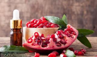 اعملي سيروم قشر الرمان وحطيه في بخاخة.. شعرك هيطول من أول أسبوع!