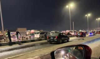 تكدس مرورى بدائري المريوطية بسبب بقع زيت على الطريق.. صور