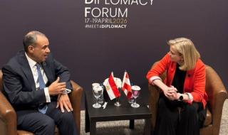 وزير الخارجية يلتقى مع نظيرته النمساوية لبحث سبل دعم العلاقات الثنائية وتناول مستجدات الأوضاع