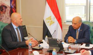 وزير الكهرباء يبحث مع إنكوم آليات توفير الطاقة لإقامة مشروع مركز عالمي للبيانات
