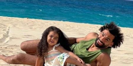 محمد صلاح يشارك جمهوره لحظات خاصة مع ابنتيه مكة وكيان أشعل صلاح منصات التواصل الاجتماعي بمجموعة من الصور ومقاطع الفيديو العفوية التي جمعته بابنتيه مكة وكيان عبر حس إقرأ المزيد