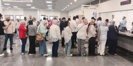 إقبال كثيف من المواطنين على محطات المرحلة الأولى لمونوريل شرق النيل الممتدة من محطة المشير طنطاوى وحتى مدينة العدالة بالعاصمة (صور)