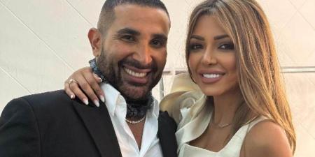 علياء بسيوني تروج لحفل أحمد سعد بعد إعلان انفصالهما! أثارت علياء بسيوني حالة واسعة من الجدل والتساؤلات حول إمكانية عودتها إلى طليقها الفنان أحمد سعد بعدما فاجأت ا إقرأ المزيد
