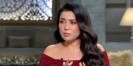 مي عز الدين تكشف عن اللحظات الأخيرة في حياة والدتها كشفت الفنانة مي عز الدين وهي في حالة بكاء شديد خلال لقائها في برنامج صاحبة السعادة مع الإعلامية إسعاد يونس إقرأ المزيد