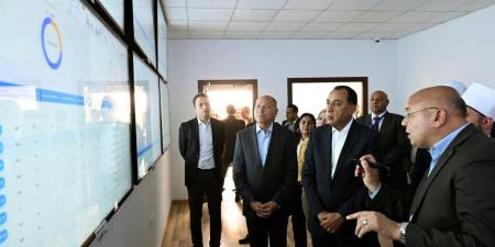 رئيس الوزراء يتفقد أعمال ترميم وإعادة إحياء مسجد المسبح والمنطقة المحيطة