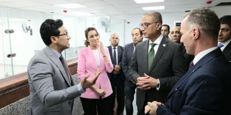 محافظ الجيزة يتفقد التجهيزات الجارية بالمركز التكنولوجي بمدينة الجيزة