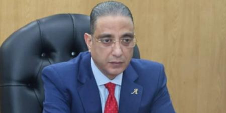 محافظ الجيزة يتابع صيانة كوبري 15 مايو وتأمين الممرات الخطرة بكوبري الساحل
