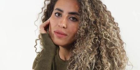 من هو صاحب عبارة "يا مصر بتعمليها إزاي"؟ منة القيعي توضح بعد النجاح الكبير الذي حققته الأغنية وتصدرها المشهد خلال منافسات كأس العالم 2026 المقامة في أميركا الشمالية ك إقرأ المزيد