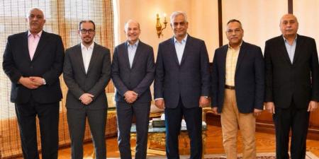 وزير الدولة للإنتاج الحربي يبحث سبل تعزيز الشراكة الاستراتيجية مع "إس سي جونسون" الأمريكية