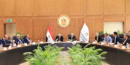 وزير التعليم العالي يترأس اجتماع مجلس الجامعات الأهلية بمقر الوزارة بالعاصمة الجديدة