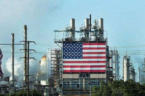 الولايات المتحدة تستأنف بيع امتيازات النفط والغاز بشروط…