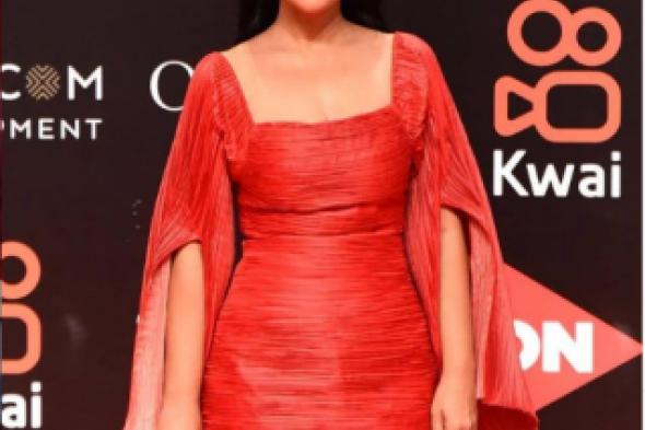 فاجئ صديق ابنة الفنان أحمد حلمي الجميع وذهب لزيارتها لمنزلها.. منى زكي كشفت مافعله زوجها بكل جراءة!!