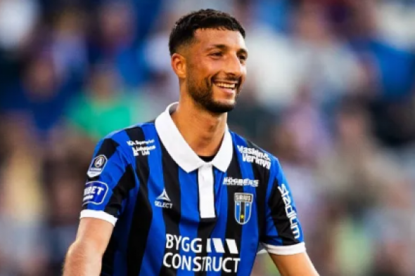 خطوة تفصل وسام ابو علي عن الانضمام لصفوف الأهلي.. من هو المهاجم الفلسطيني