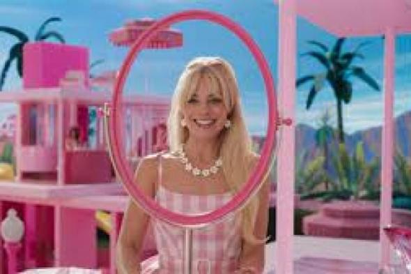فيلم Barbie يحصد جائزة أفضل إنجاز بشباك التذاكر من جوائز جولدن...