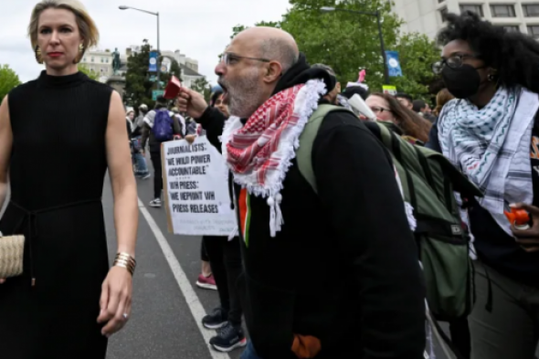 بحضور بايدن محتجون داعمون لغزة يهتفون: عار عليكم