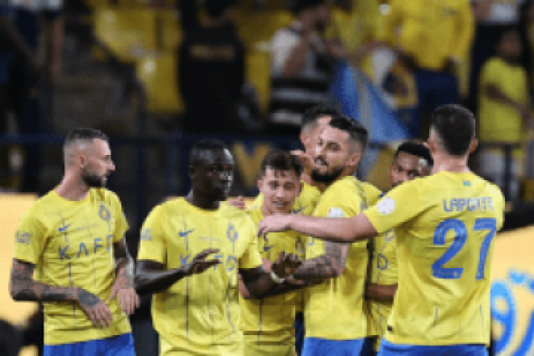 انتقادات شديدة لنجم الهلال بعد مواجهة الصين: نصف لاعب ولا يرضي والديه