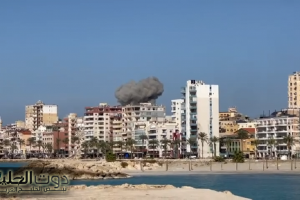 غارات عنيفة تستهدف مدينة صور في جنوب لبنان