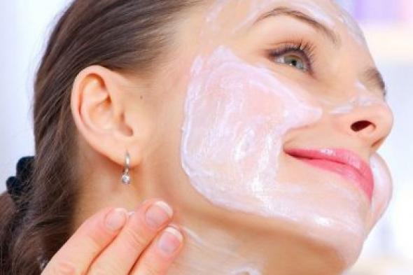 وصفات طبيعية لترطيب البشرة ونعومتها