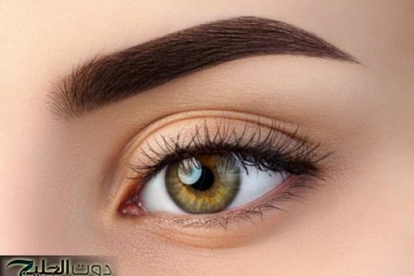 تمتعي برموش وحواجب كثيفة بمكون معجزة لتكثيف وتطويل الرموش والحواجب بسرعة الصاروخ