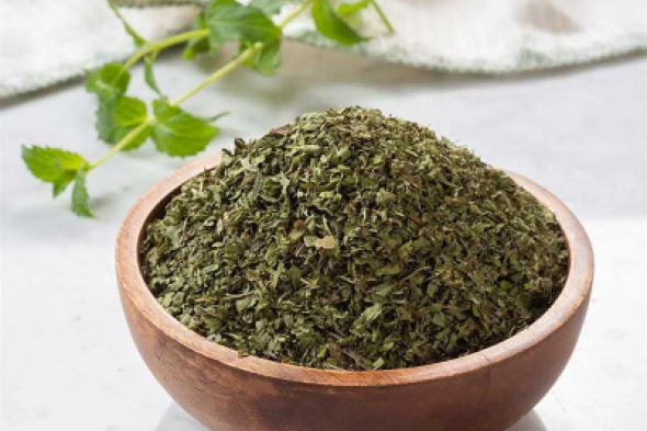 "محدش هيقولك عالسر ده".. لو عندك نعناع ناشف.. فأنت تملك كنزًا صحيًا متعدد الاستخدامات!