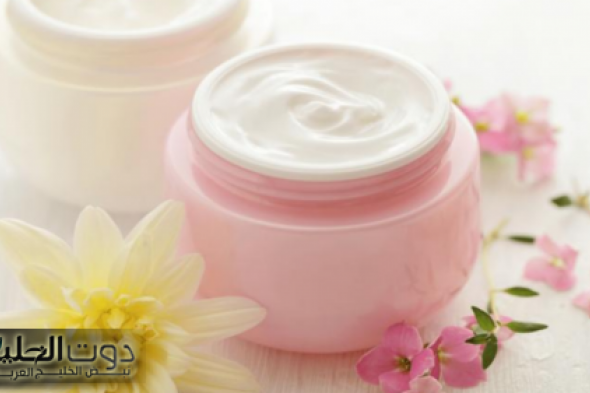 حضري بنفسك كريم مرطب للبشرة في المنزل بأفضل المكونات وأقل التكاليف