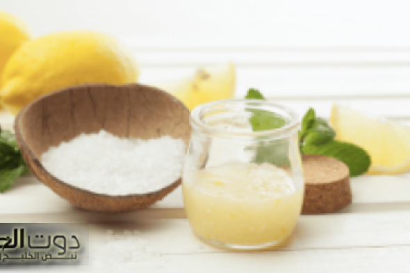 نضافة مشوفتيهاش في حياتك.. طريقة منزلية لإزالة الشعر الزائد بشكل مش هتصدقيه.. والسحر كله في هذا المكون الجبار!!