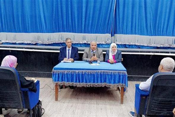 مدير تعليم الفيوم يجتمع مع لجان المديرية لمتابعة امتحانات النقل الفصل الدراسي الثاني