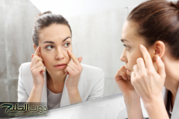 غسل الوجه بالماء الساخن عادة يومية تسرّع ظهور التجاعيد