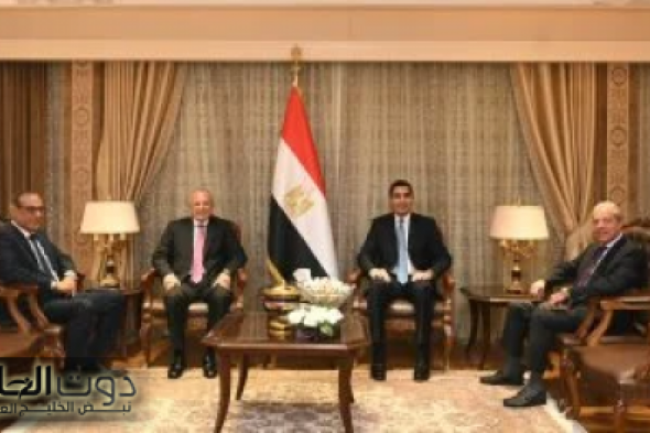 زيارة مجلس إدارة اتحاد الكرة إلى وزير الرياضة جوهر نبيل لتعزيز التعاون الرياضي