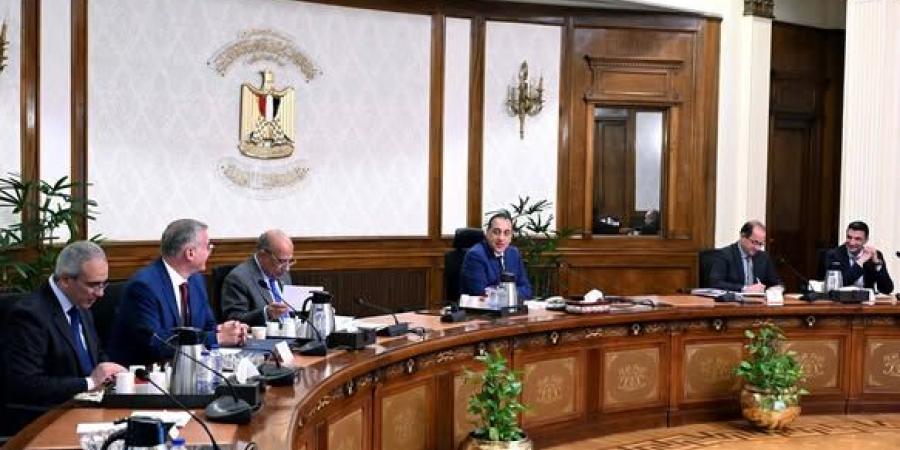 مدبولي: التوسع في الطاقة المتجددة داخل المصانع خطوة لدعم التنافسية وخفض الانبعاثات
