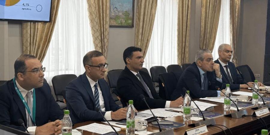 مباحثات لتسريع وتيرة تنفيذ المنطقة الصناعية الروسية وزيادة الاستثمارات