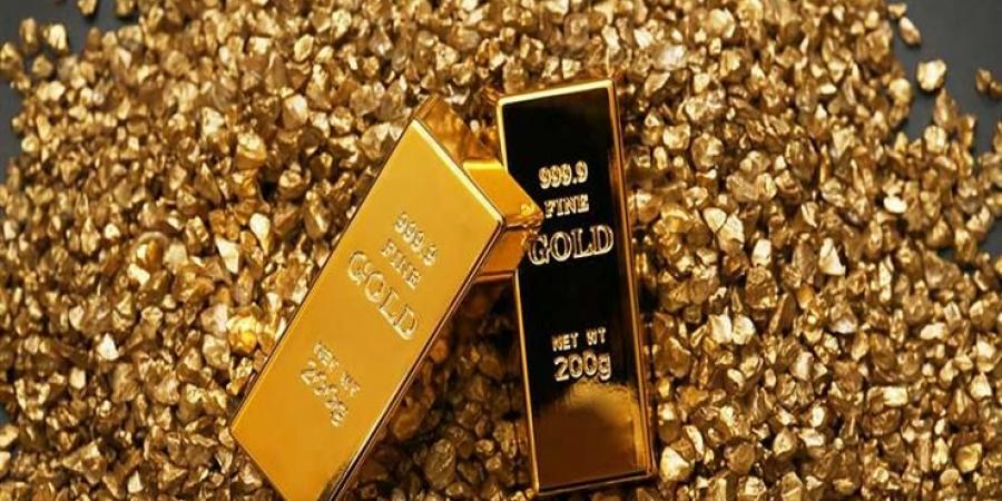 الذهب يتراجع 0.4% مع ترقب تطورات الحرب بالشرق الأوسط ومحادثات ترامب وشي جين بينغ