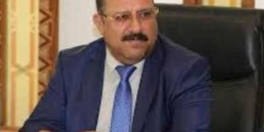 أخبار اليمن : نائب رئيس المؤتمر يواسي آل سمنان