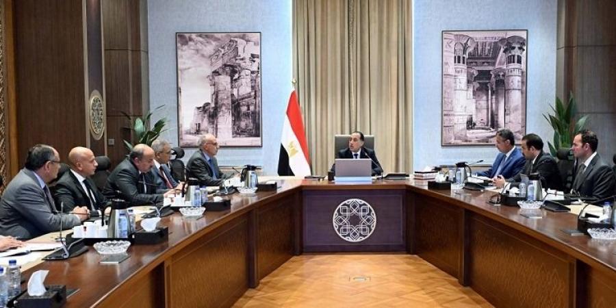 رئيس الوزراء: رفع كفاءة مصانع السكر لتعظيم الإنتاج
