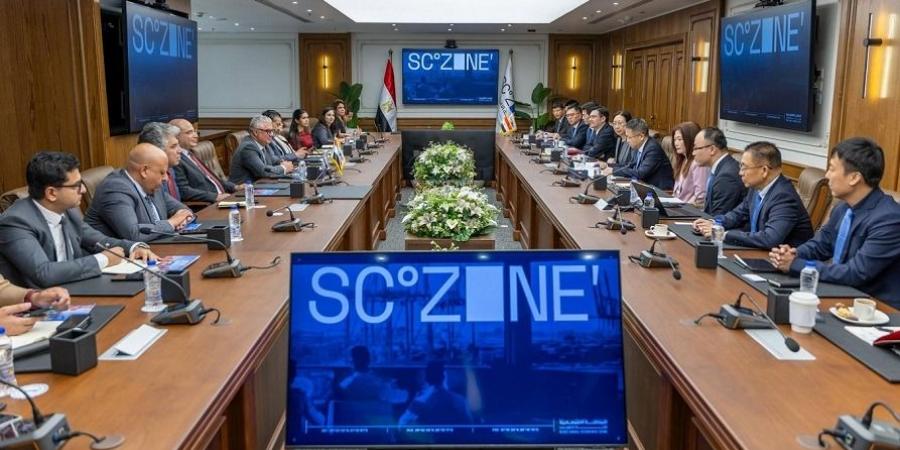 رئيس اقتصادية قناة السويس يبحث مع وفد صيني التعاون في قطاعات اللوجستيات ومراكز البيانات