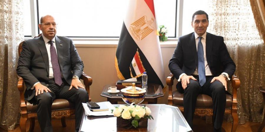 وزارة الشباب والرياضة واللجنة الأولمبية تبحثان استعدادات المنتخبات الوطنية للاستحقاقات الدولية المقبلة