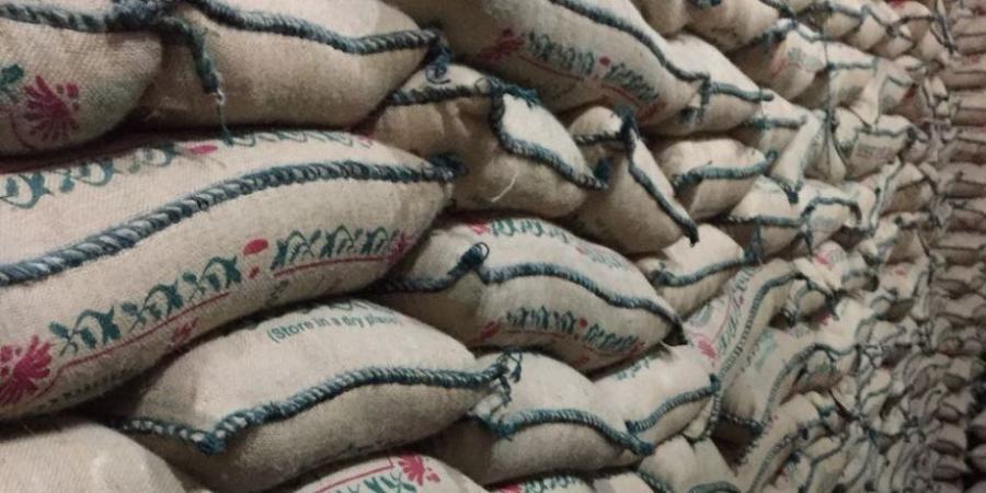 ضبط 14 طن دقيق أبيض مدعم قبل بيعم في السوق السوداء