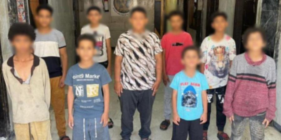 ضبط 9 أشخاص لاستغلال 12 طفلًا في التسول وبيع السلع بإلحاح بالقاهرة