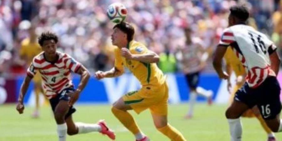 منتخب الولايات المتحدة يهزم أستراليا بثنائية ويتأهل لدور الـ 32 بكأس العالم