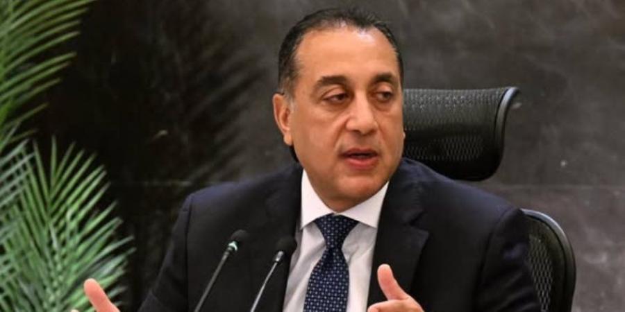 رئيس الوزراء يتفقد أعمال التطوير بحديقة الفسطاط