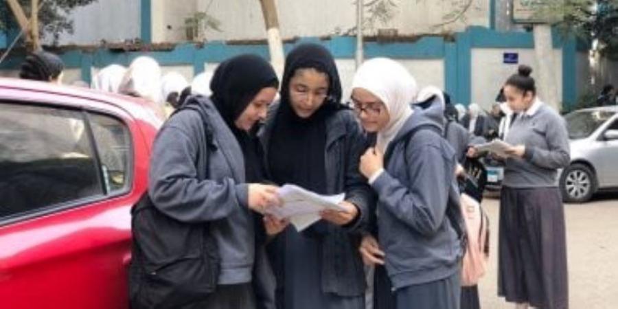 بدء امتحان مادة اللغة الأجنبية الثانية لطلاب الثانوية العامة بمحافظة الجيزة